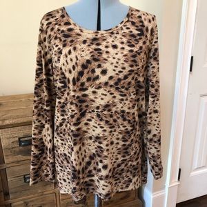 LuLaRoe Animal Print Top Tunic Fits like 12/14